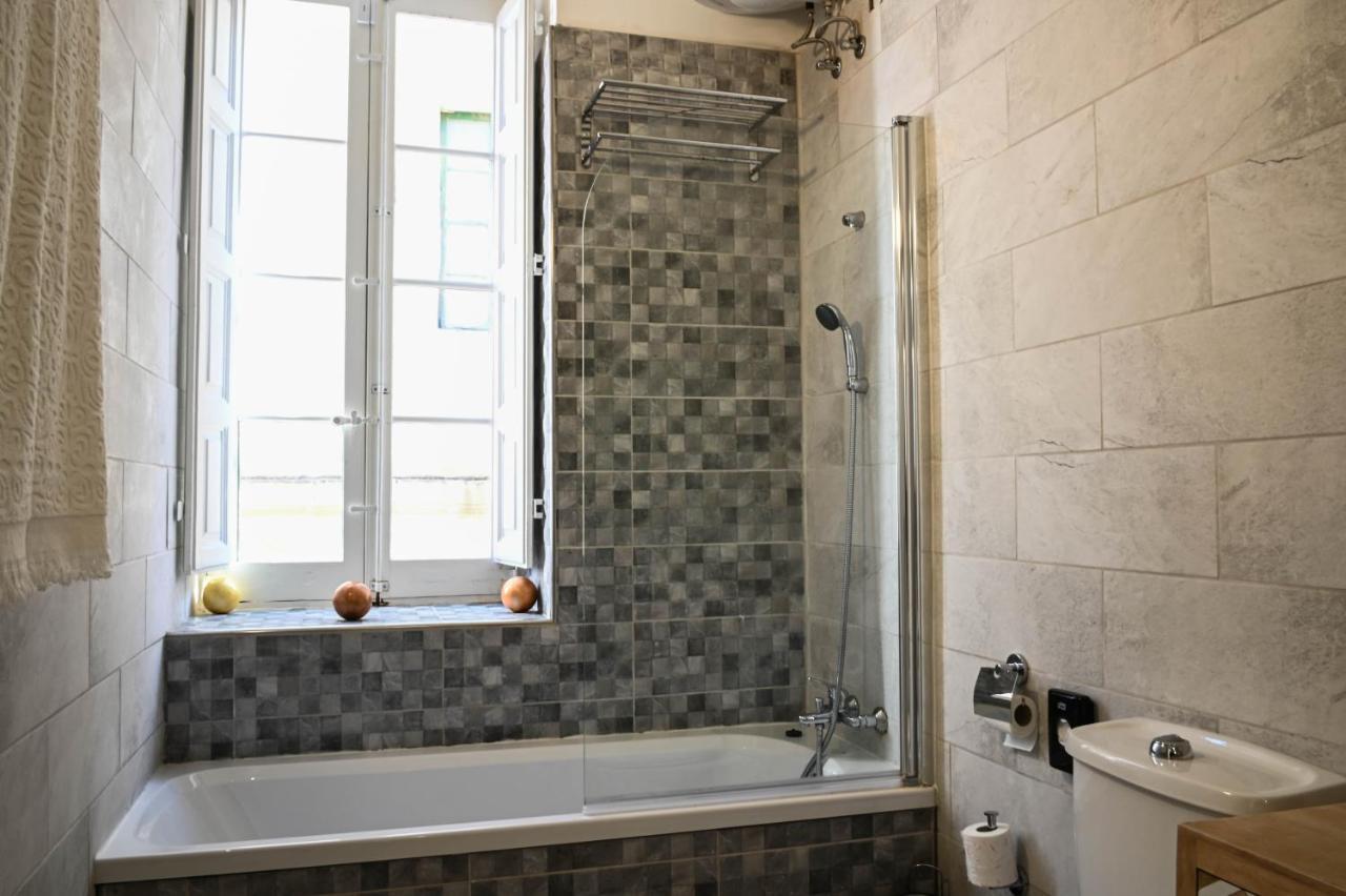 Apartamento Bebirgu Palazzino Luxury 2 Jacuzzi To Share Exterior foto