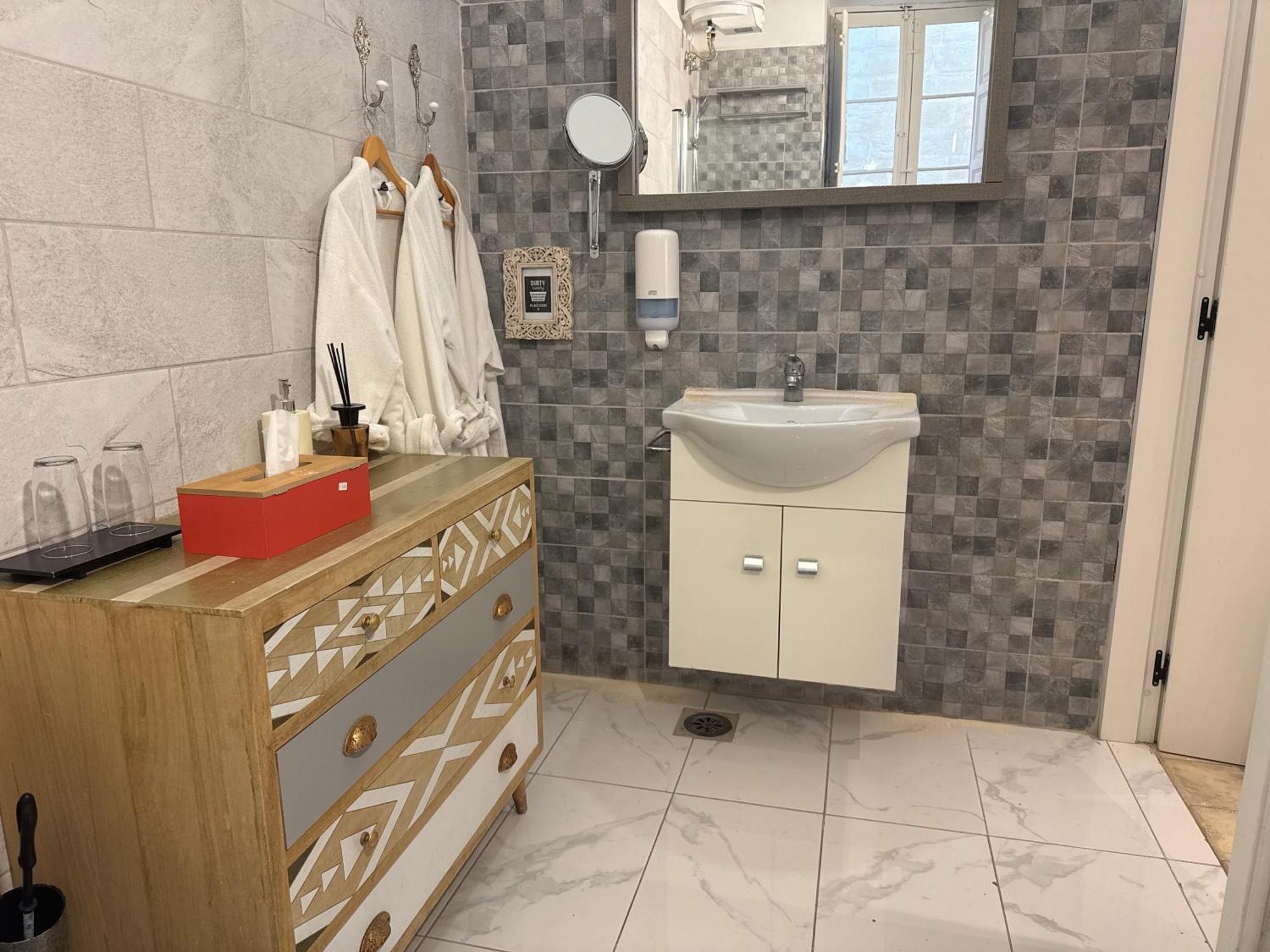Apartamento Bebirgu Palazzino Luxury 2 Jacuzzi To Share Exterior foto